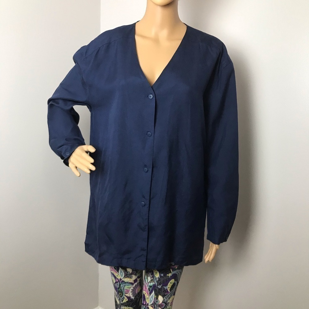 Vintage Women's Tunic Top 100% Silk | V-Neck | Long Sleeves Size: Medium